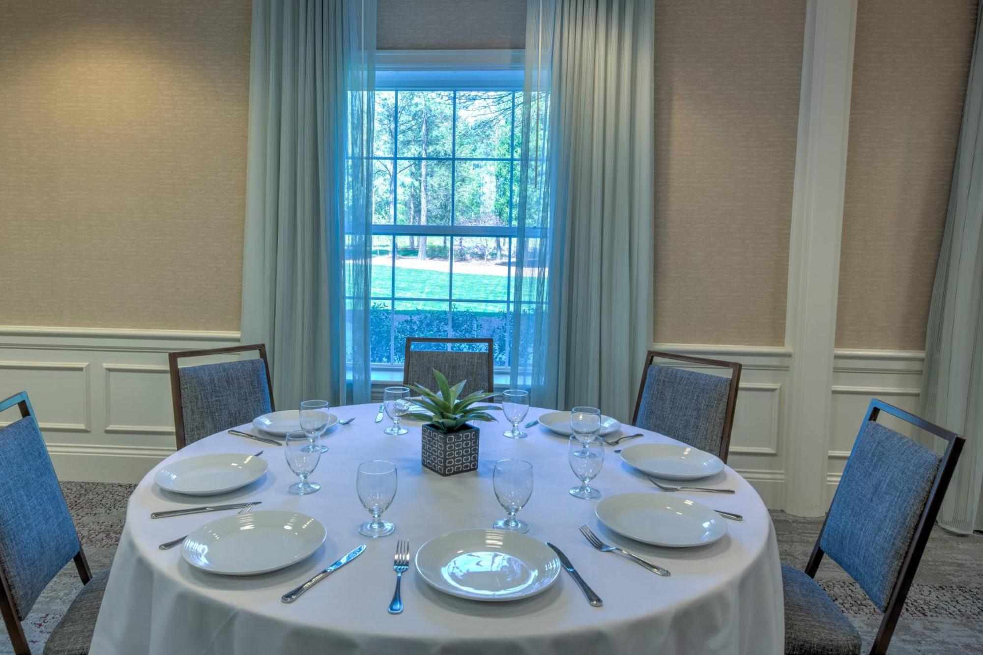 Hotel Courtyard Chapel Hill Extérieur photo