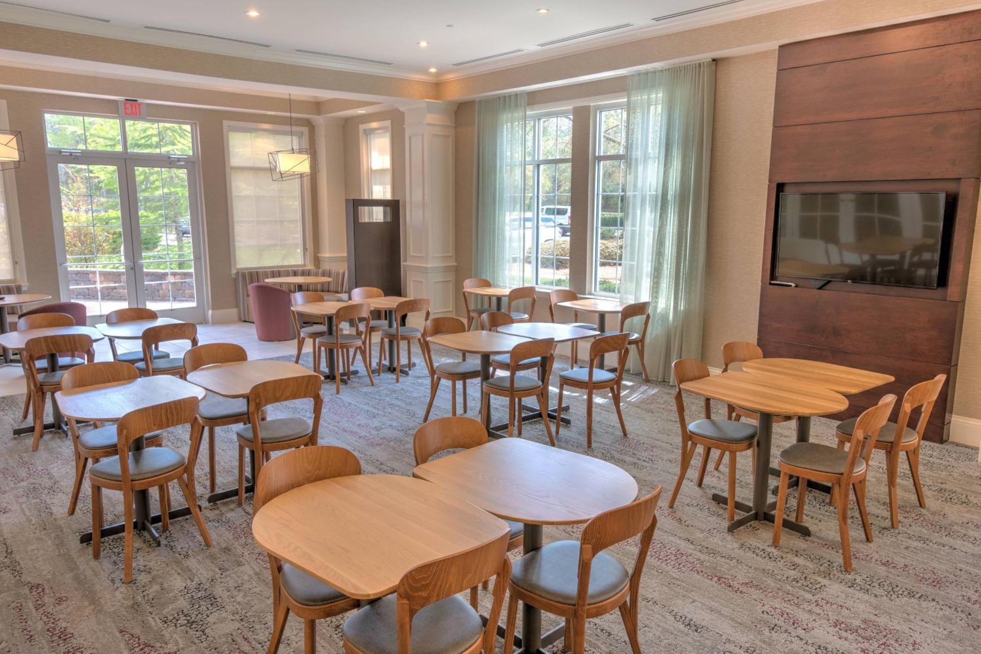 Hotel Courtyard Chapel Hill Extérieur photo