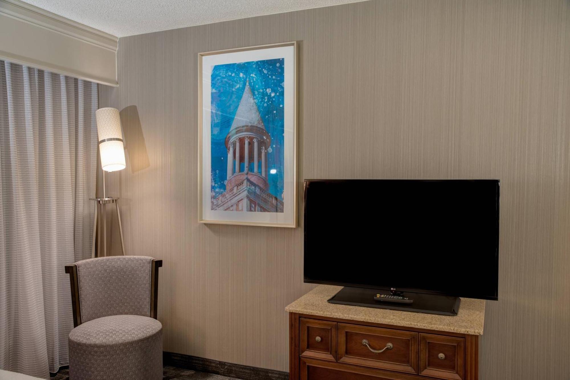 Hotel Courtyard Chapel Hill Extérieur photo
